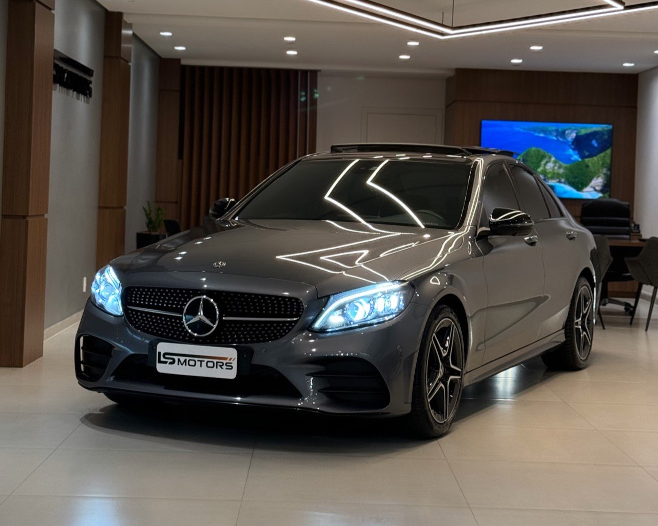 Mercedes-Benz C300